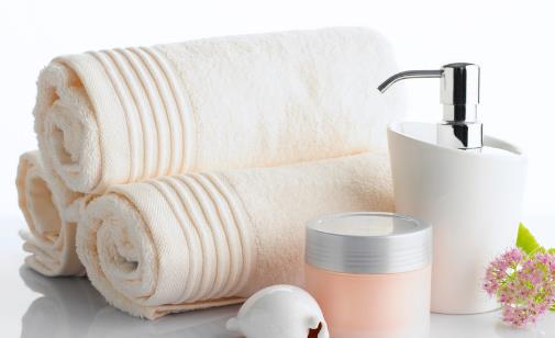 毛巾用久了变得又黄又硬,巧用妙招来恢复